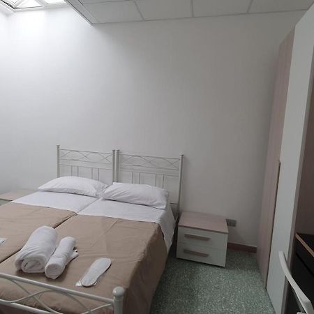 Mirador Apartment Бари Екстериор снимка